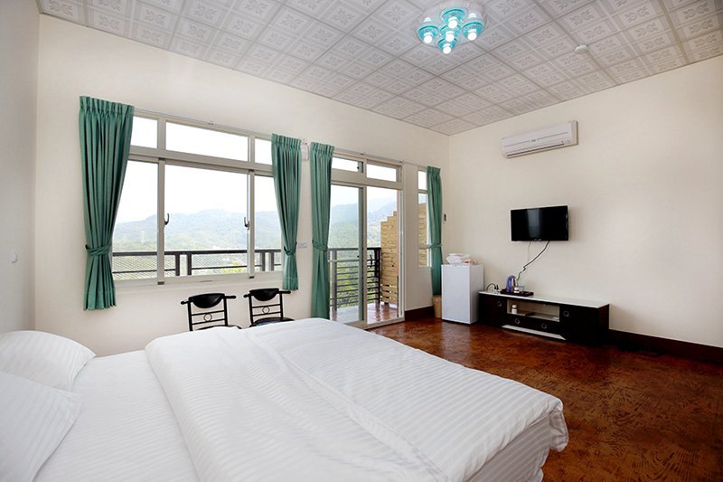 橄欖園森林度假民宿